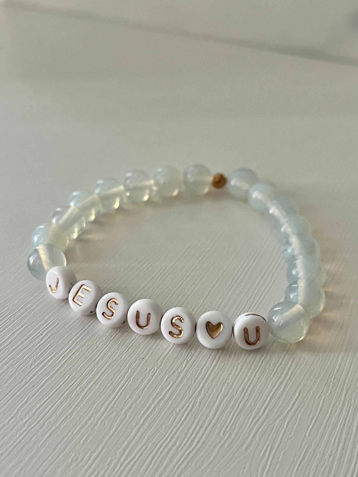 Jesus Loves U Bead Bracelet – Marble Faith-Inspired Jewelry