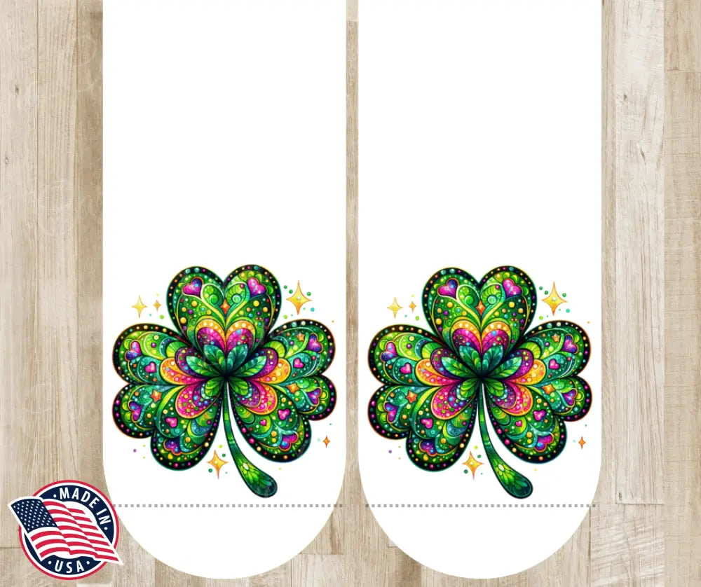 Groovy Luck – White