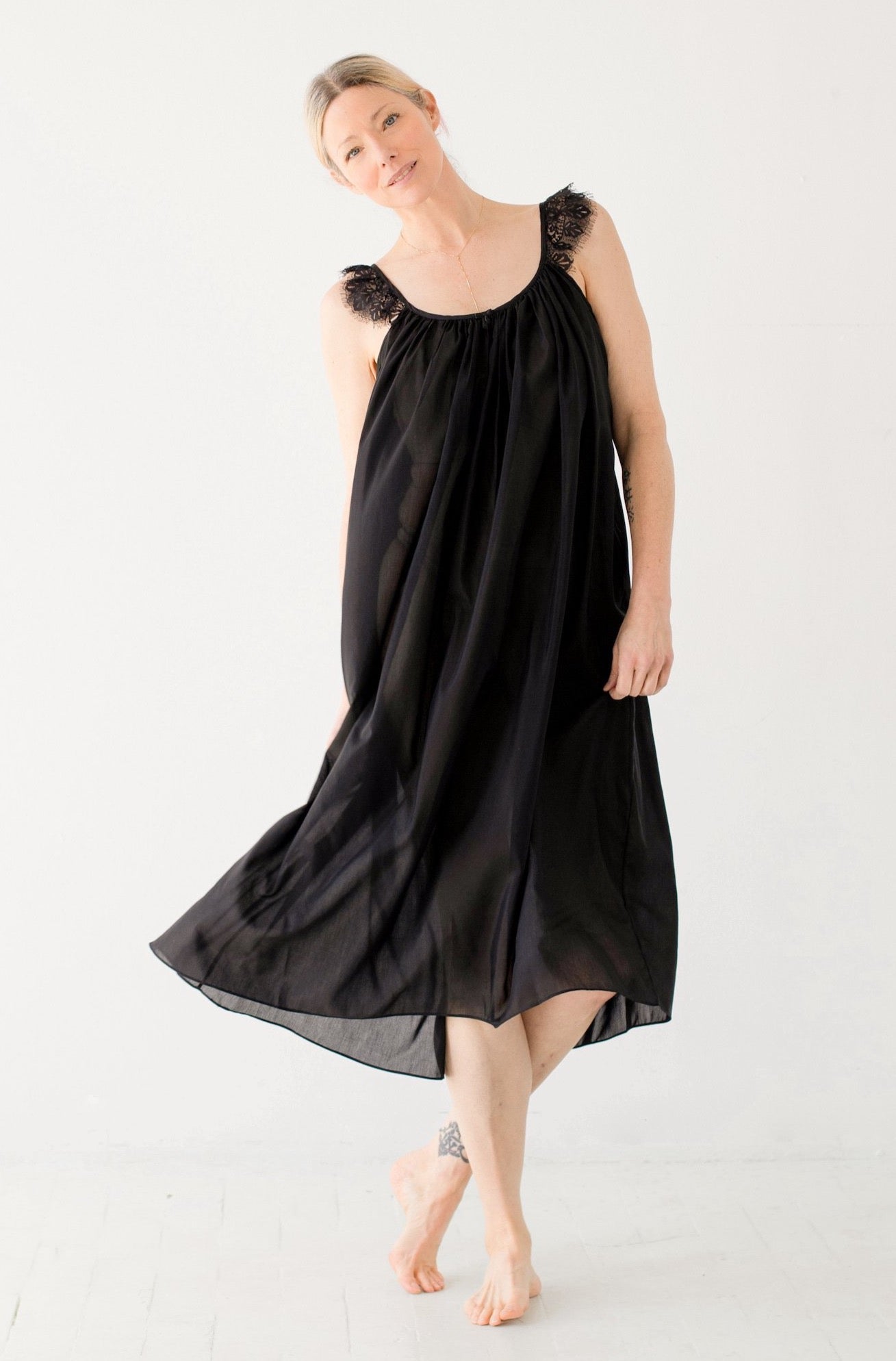 Betty Curve Long Gown