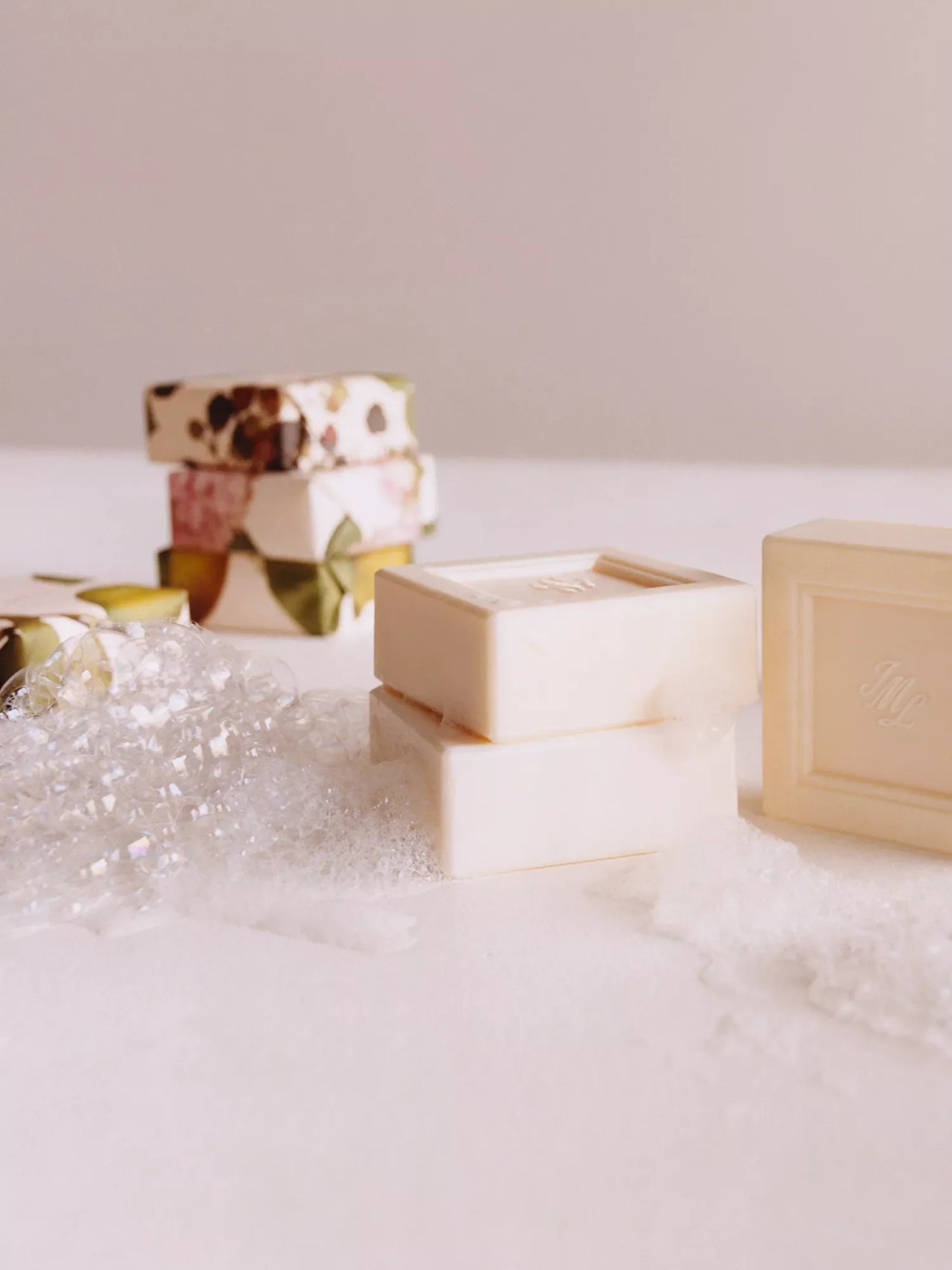 JO MALONE LONDON Red Roses soap 100g