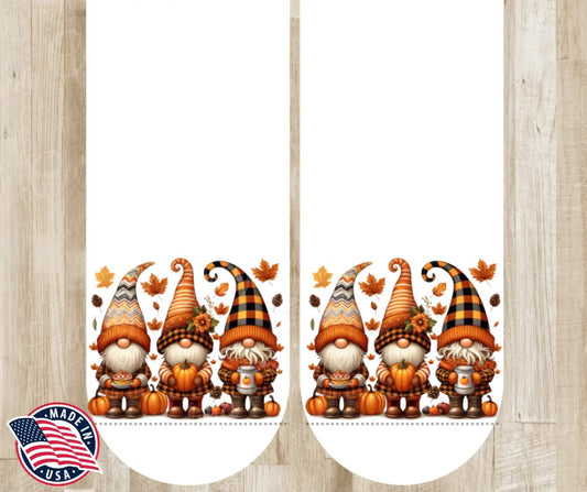 Gnome Giving – White